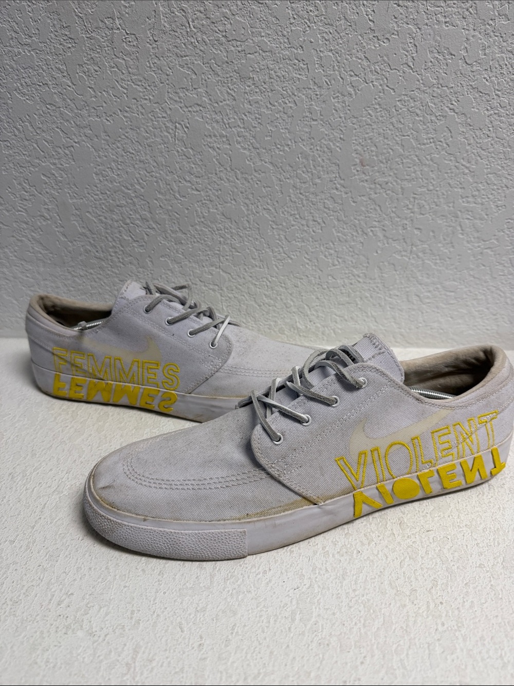 Nike SB Zoom Stefan Janoski RM QS Violent Femmes White Canvas Sneakers Men’s 13